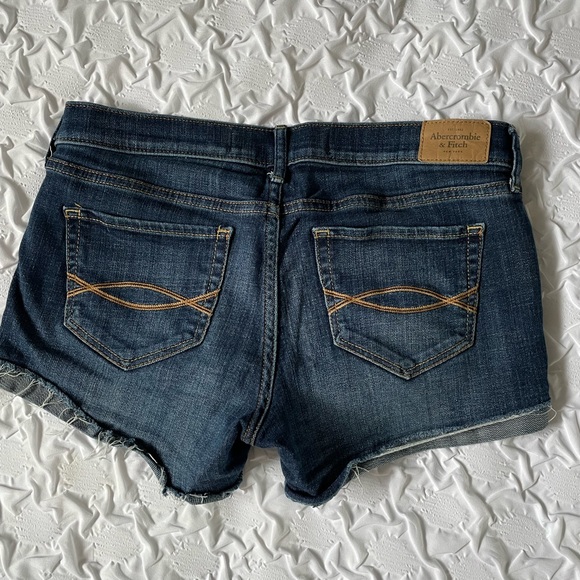 Abercrombie & Fitch Jean Shorts - Picture 2 of 2